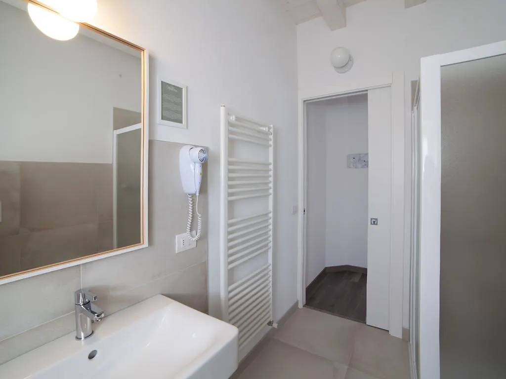 *** Guest house Corte Mantovani Cola  Italy